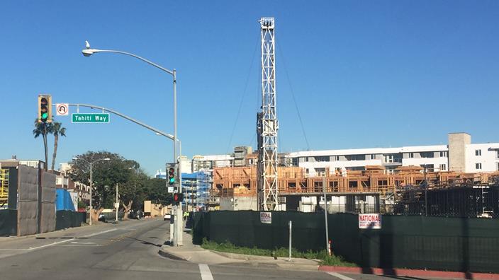 Photo of the old oil well, DOW RGC 10, in Marina del Rey, in LA county.