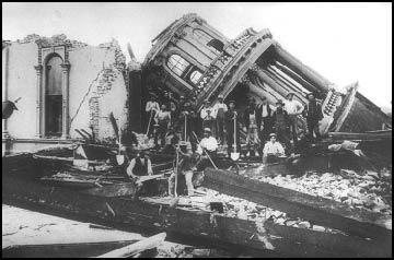 A Picture of the damaged Santa Rosa City Hall after the 1906 Earthquake.